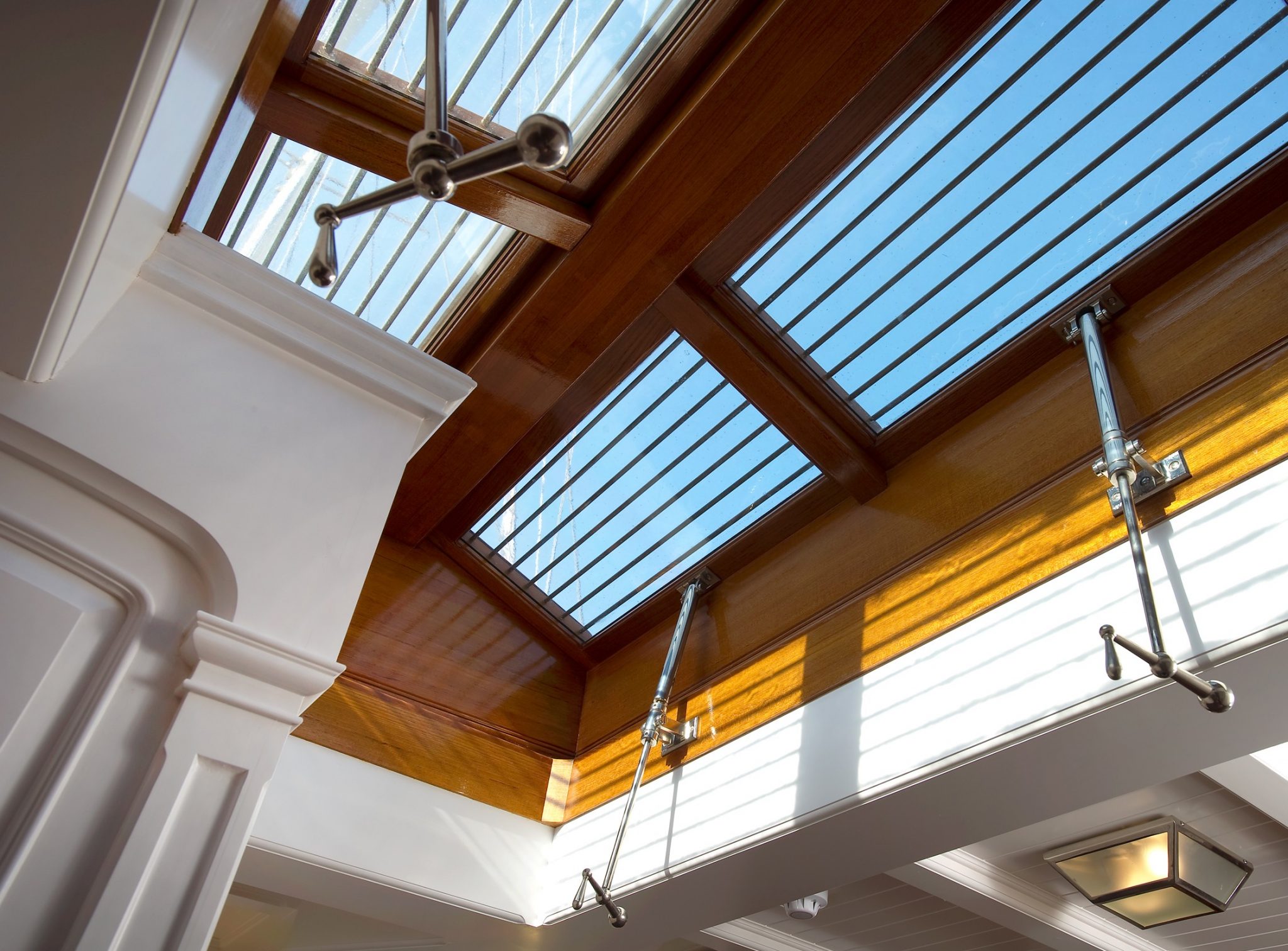 Hatch and Skylight Fittings